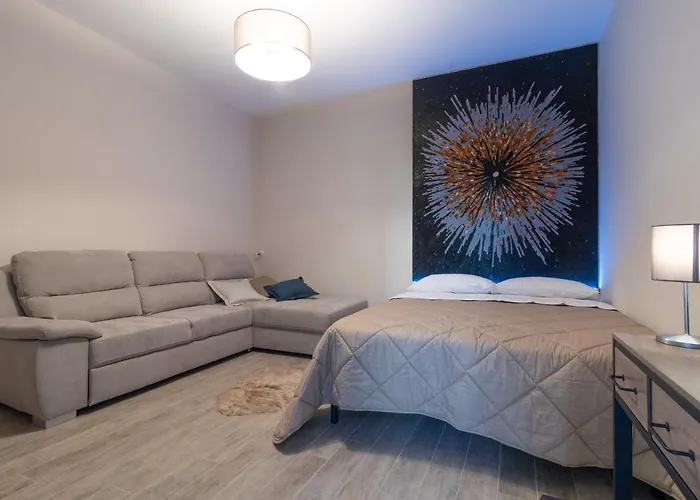 V B M Apartment