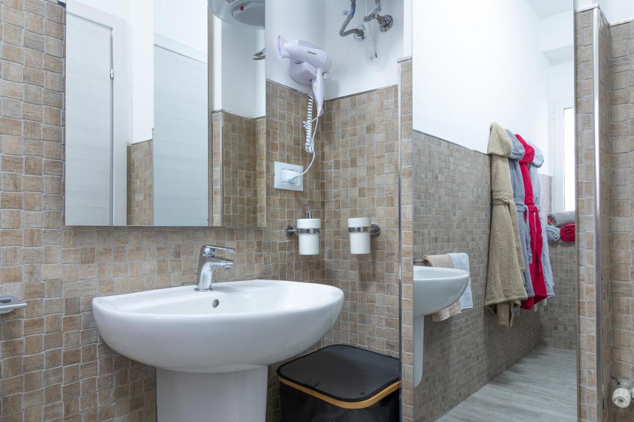 V B M Apartment Bari